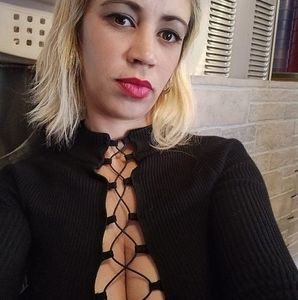 Meet your Posher, Kenia